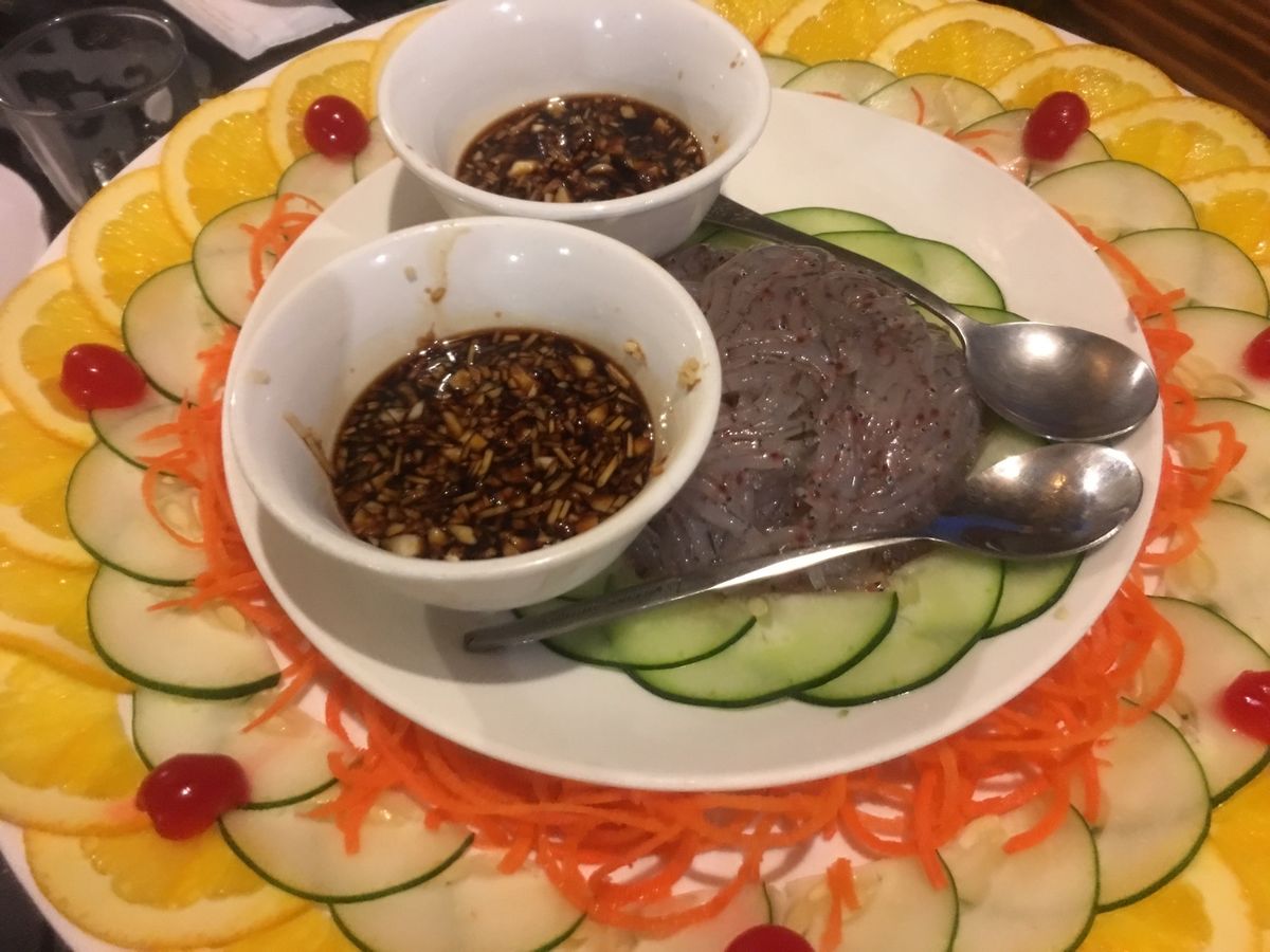 台東の原住民族料理　１枚目の手前はコオロギみたいな虫でした