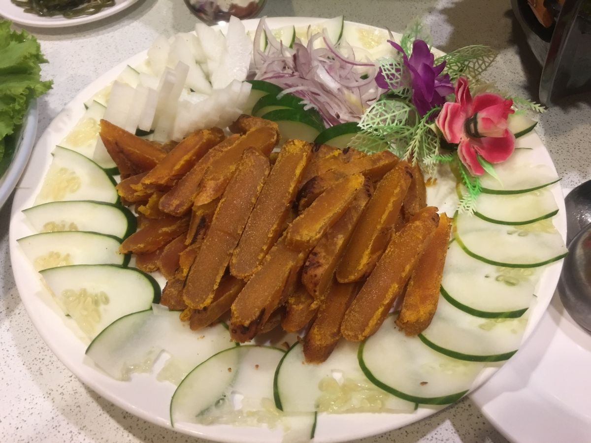 台東に知り合いがいて、おもてなしが凄かった
からすみの焼き方が雑過ぎて焼き...