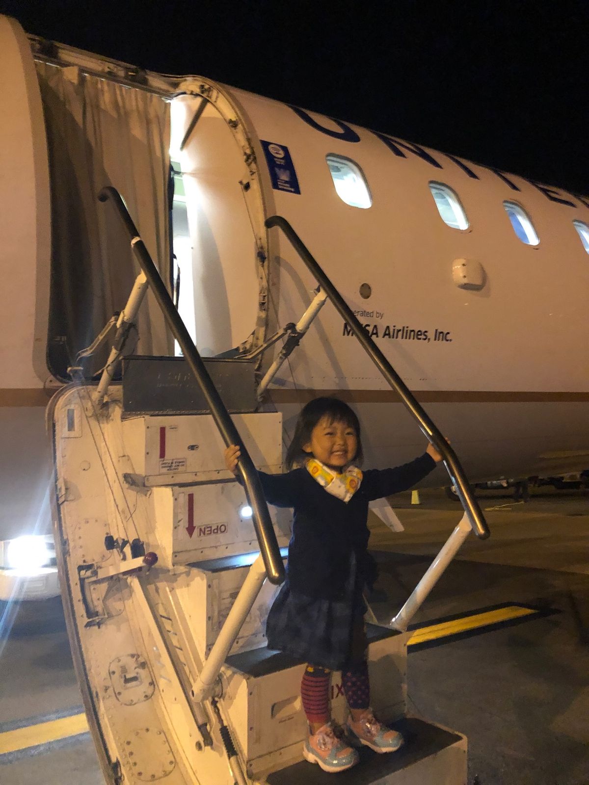 小型ジェットに、孫はハイテンション❣️