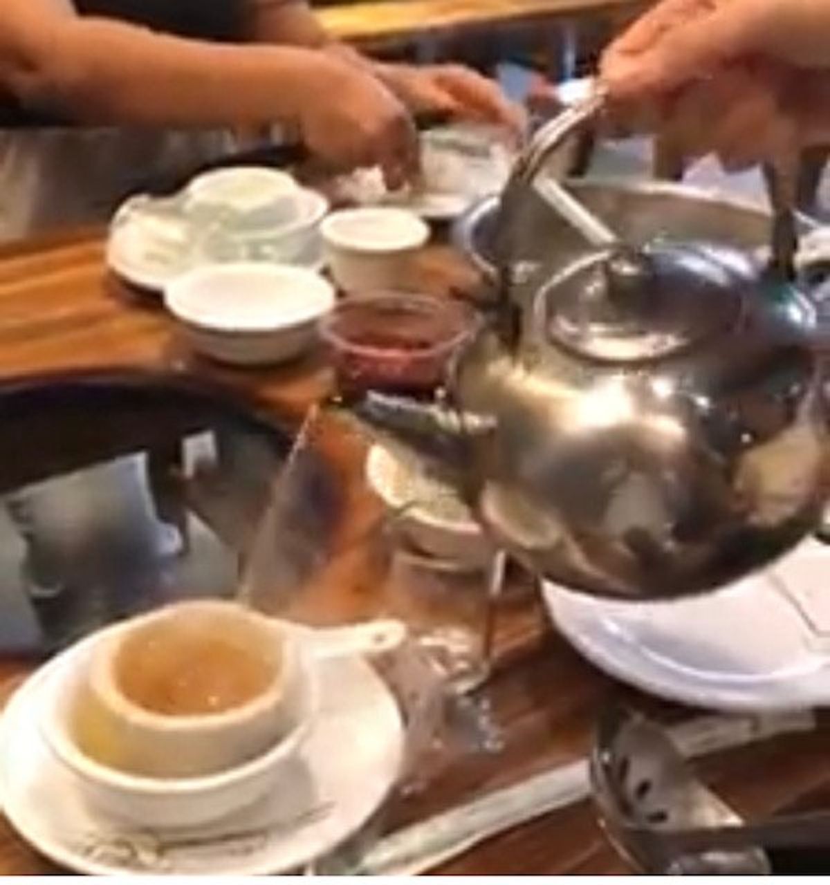 2019.06.25
35年ぶりの広州駅
友達家族が街を案内してくれたんだ...