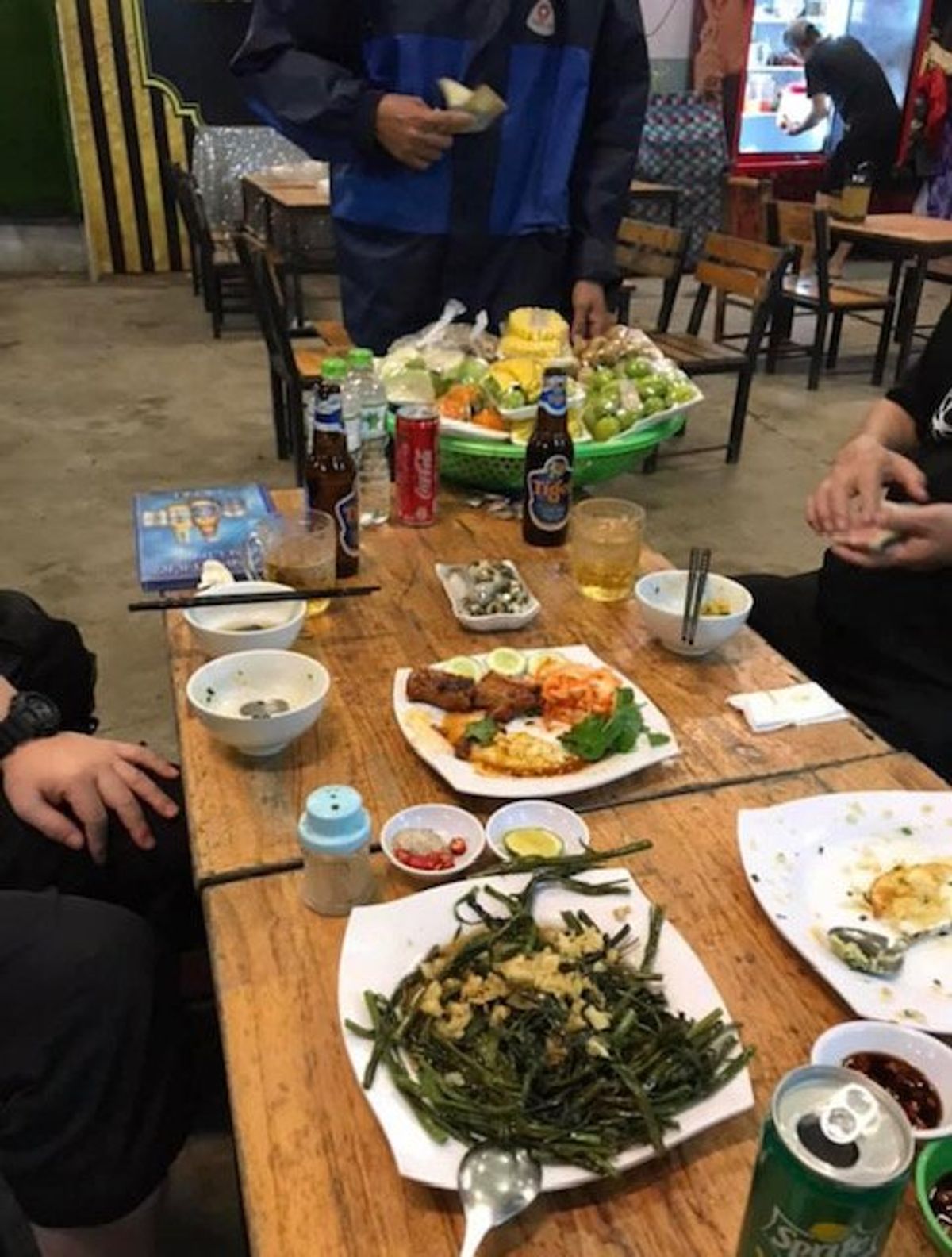 2018.12.12
午後から足マッサージ1時間800円
韓国人が経営して...