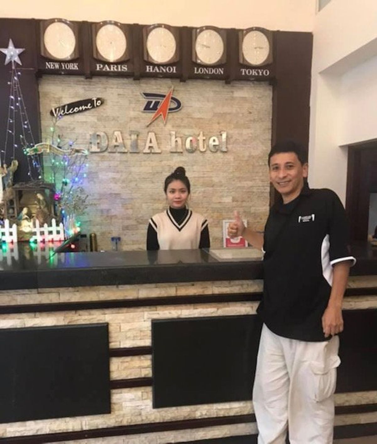 2018.12.17
ニンビンからダナン直行バスでなかった
待たせフェ市で...