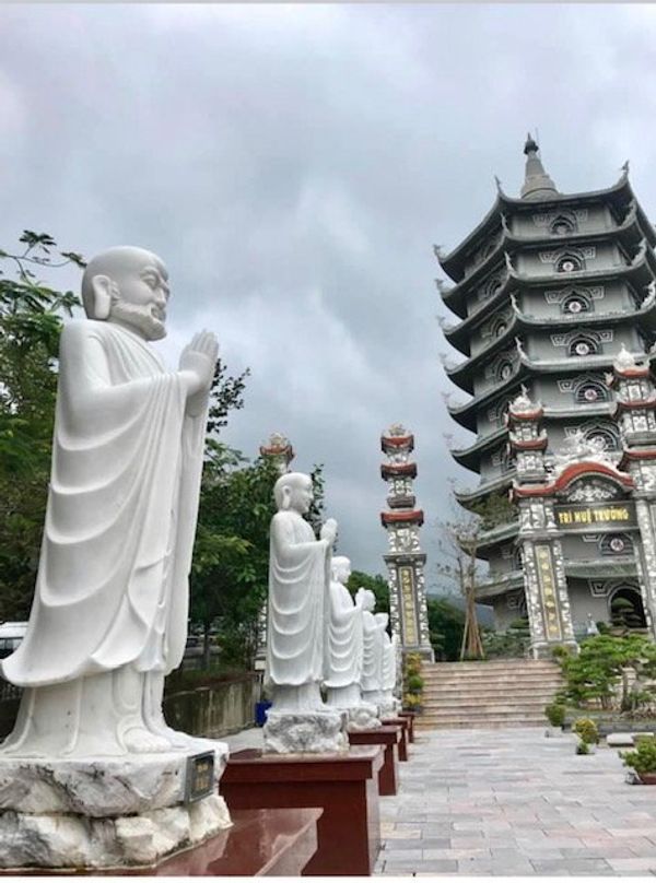 ベトナム・ハノイ「12月ダナン、ホイアン、フェ、ハノイ、ニンビン：ベトナム」の写真：2018.12.12
街を歩いていると観...