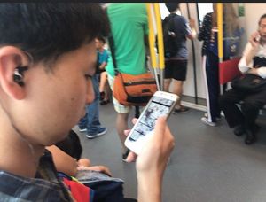 2017.09.12
香港から中国、深圳へ

深圳に宿を取り、香港に出入り...