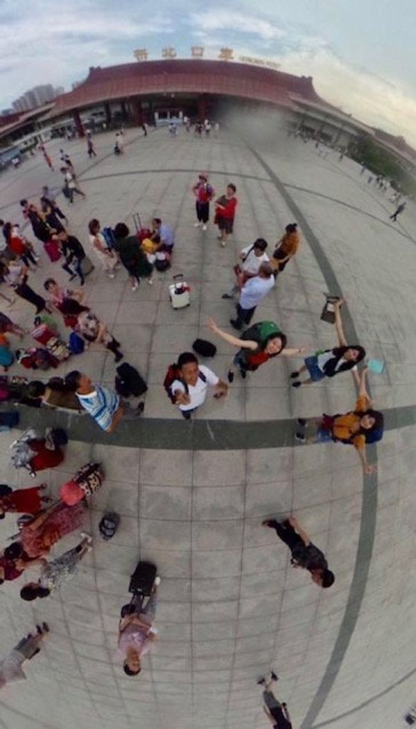 マカオ・マカオ「9月マカオ」の写真：とりあえず、今夜の宿へ
マカオの出口付近...