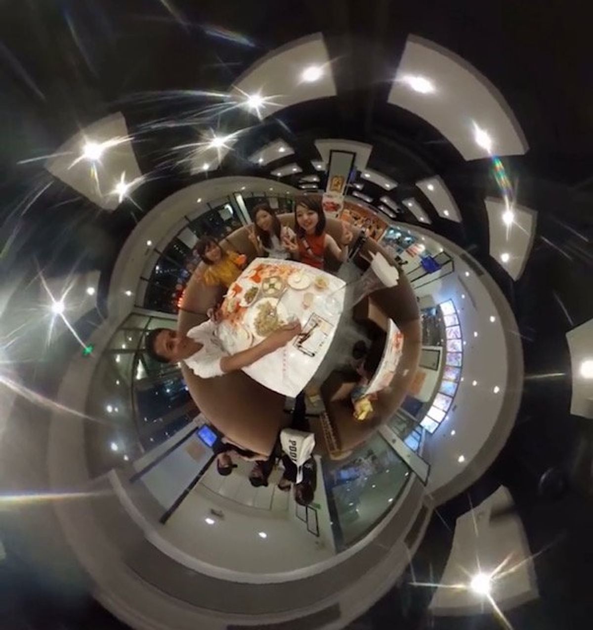 2017.09.15 19:00
九州娘と飲茶点心
なかなかトンチンカ...