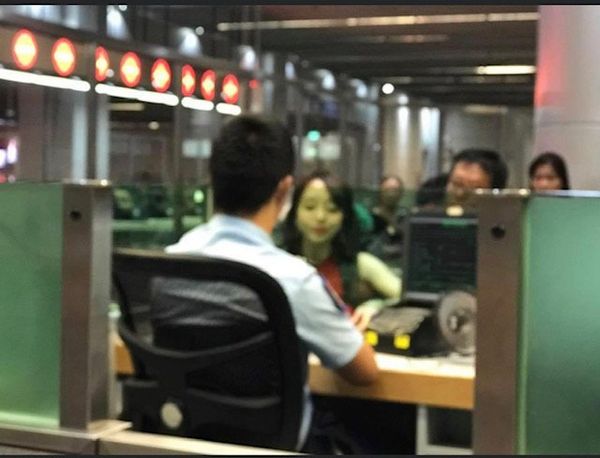 マカオ・マカオ「9月マカオ」の写真：2017.09.15
マカオの税関で前の...