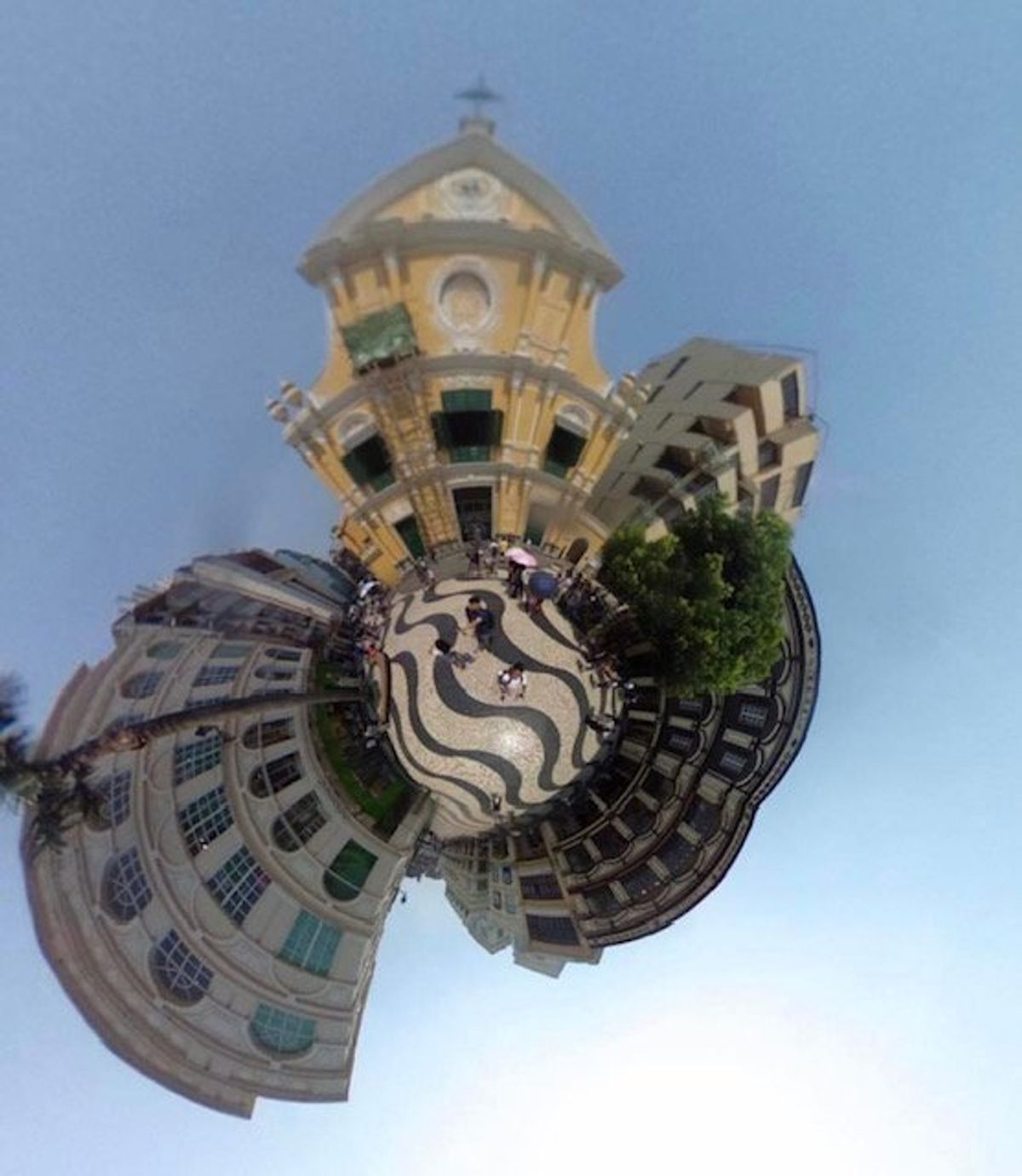 2017.09.16
中国珠海市から国境を越えマカオへ

3人娘達と...