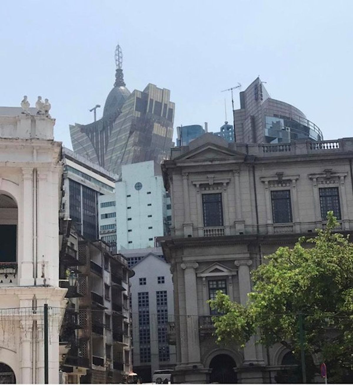 2017.09.16
中国珠海市から国境を越えマカオへ

3人娘達と...