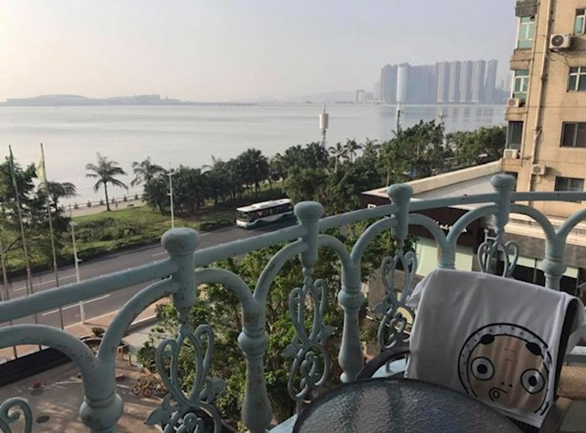 2017.09.17
朝7:30起床
ん？中国珠海市九洲港から香港セントラ...