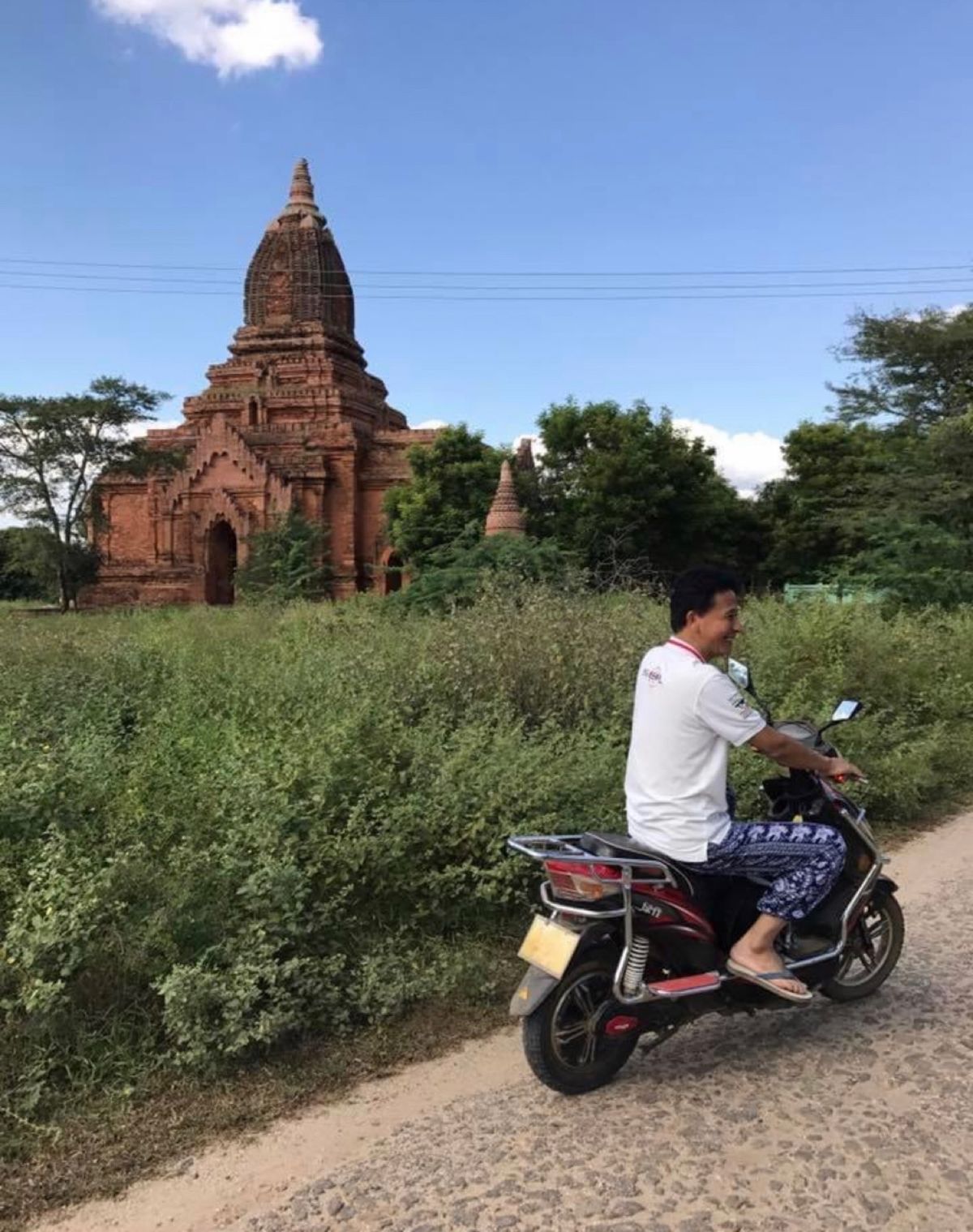 2016.11.27
俳優の小日向さんに似た店主と
かかあ天下のママさんが...