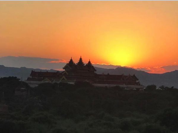 ミャンマー・ヤンゴン「11月ヤンゴン、バガン、ゴールデンロック:ミャンマー」の写真：2016.11.26
夕焼けも最高！
明...