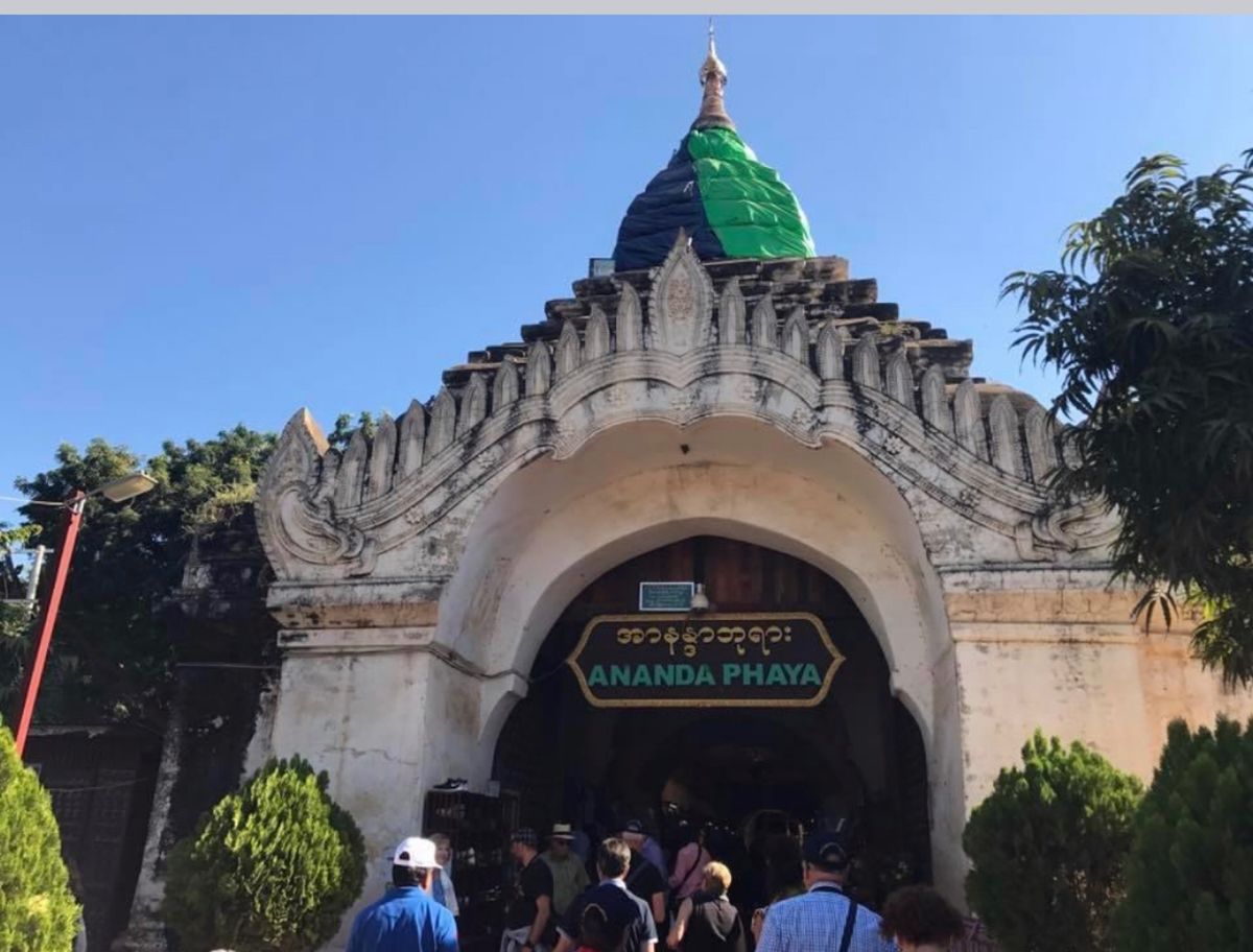 2016.11.26
空が青い、緑がいっぱい

ほらほら、僕から五光が射し...