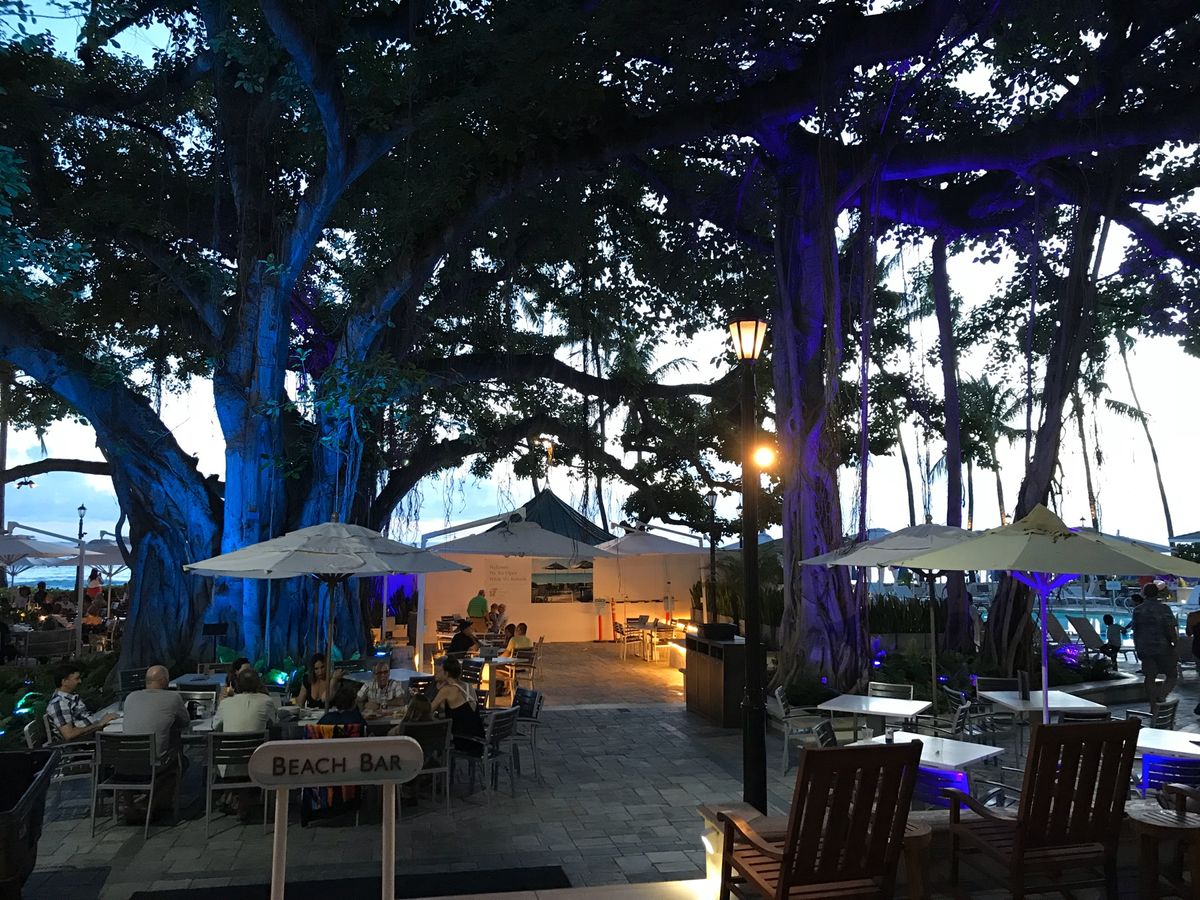 出雲大社⛩で娘達の合格祈願
御朱印も忘れずに♡
nico’sピアでポキ丼
...