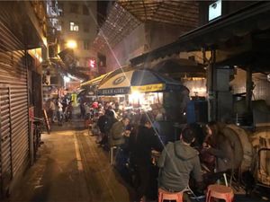 2017.03.08
香港セントラル駅から山手へ
すごい！エスカレーターだ...