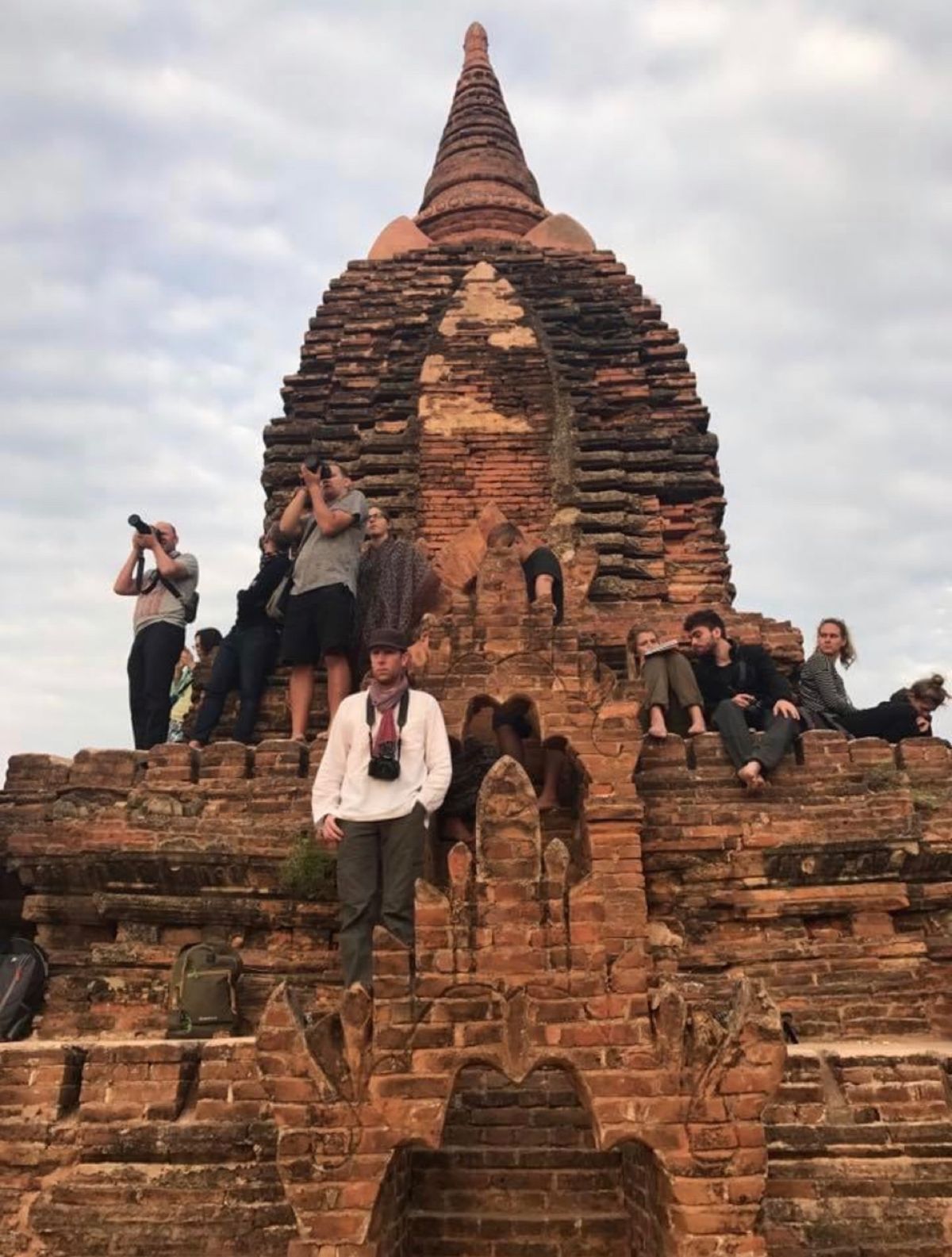 2017.03.11
「充電させて下さい🍉🛵」
あー
電気バイクの電池切れ...