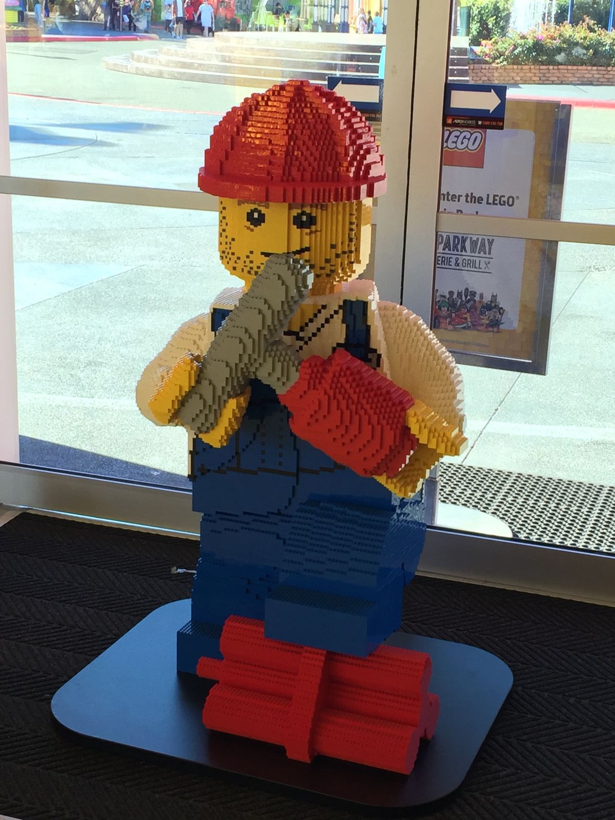 ドリームワールドのLEGOへ。すごいクオリティ‼︎ですよね…。