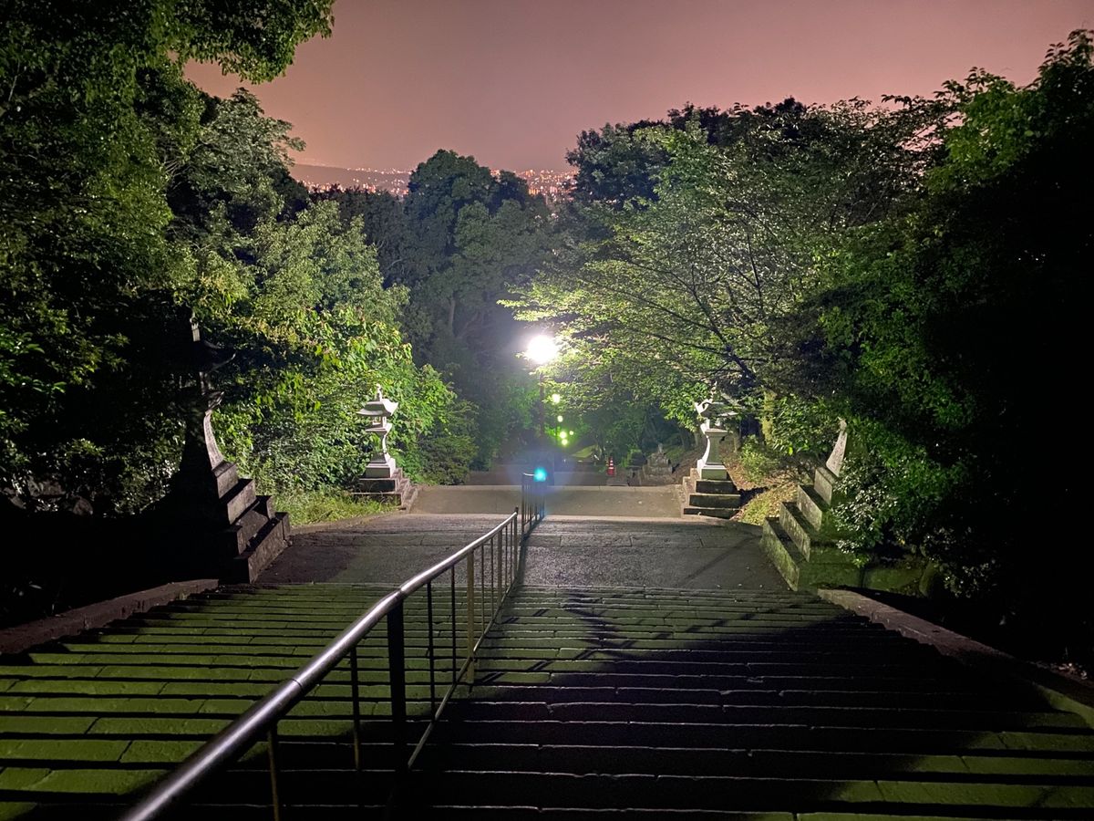 2020.06.06
熊本の夜景　妙高寺から
加藤清正像
熊本の繁華街　熊本城