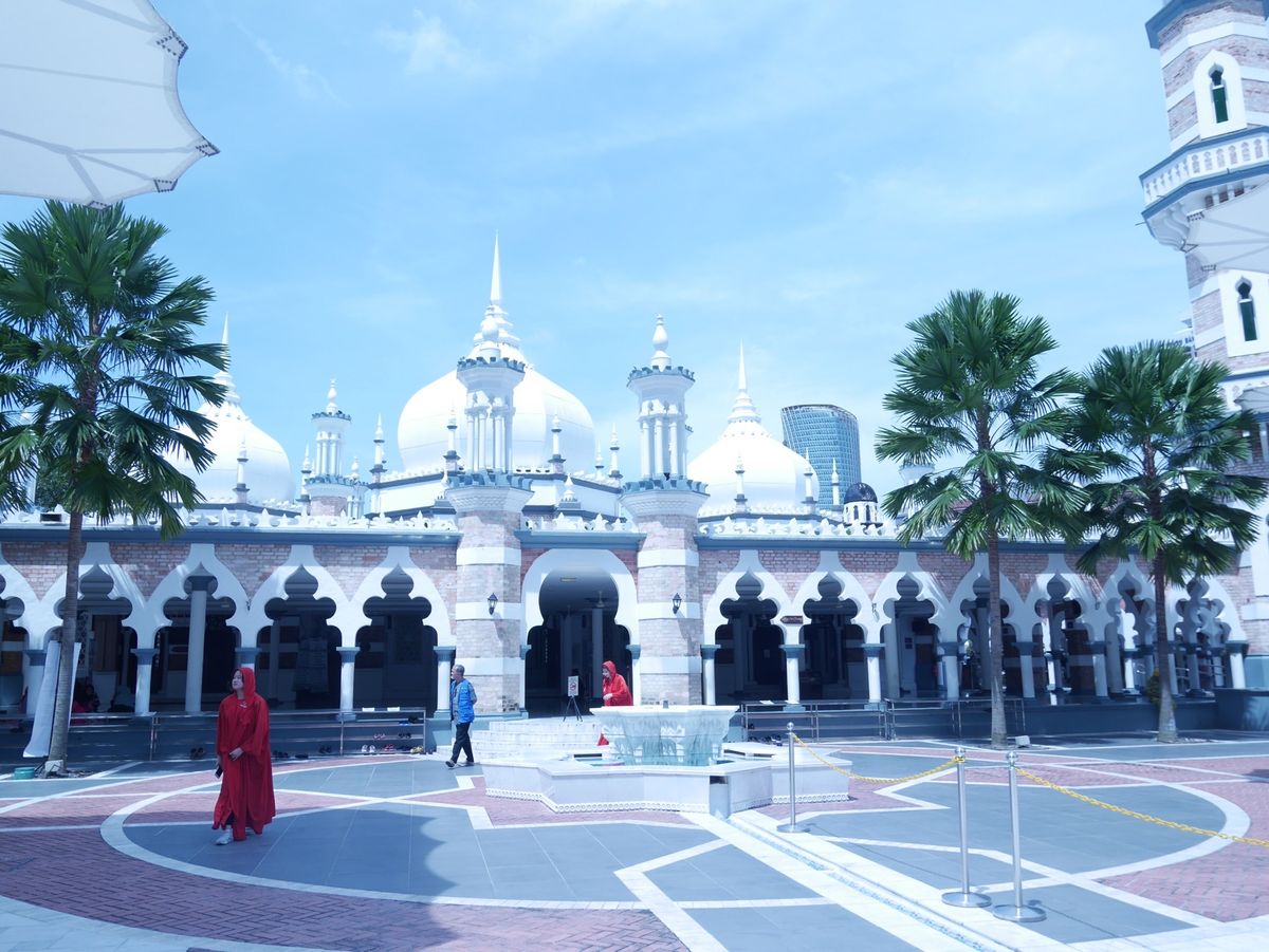 トレーダーズホテルに泊まったのでツインタワーまで徒歩圏内でした。ツインタワ...