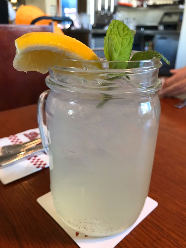 アメリカ(米国)「hollywood」の写真：パンケーキで有名なお店でブランチ！
美味...