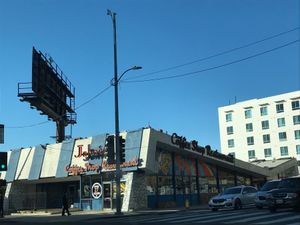 これが外観ですが中はとても広く驚きました