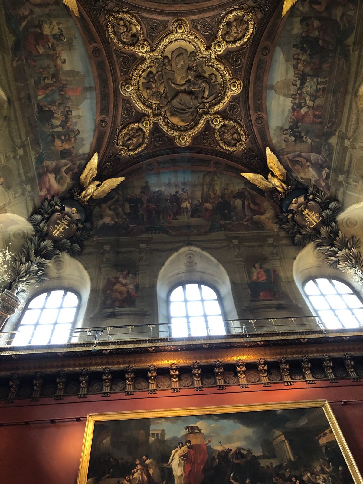 外観はもちろん、天井すら美しい。