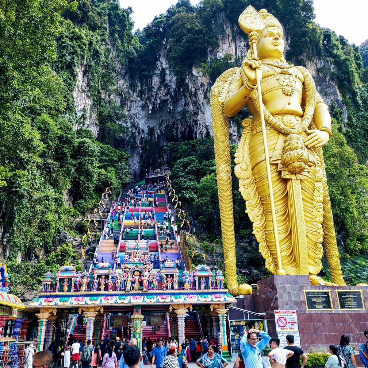 Batu CavesとBukit Bintangブラ歩き。