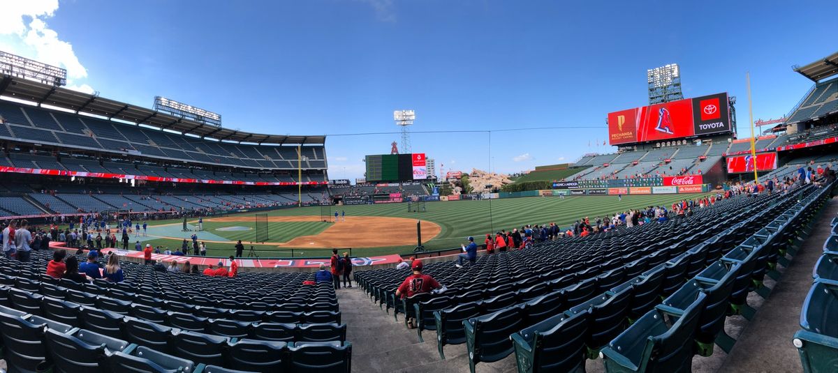 来たぜ、2度目のエンジェルスタジアム。この日のスタジアムは大谷day！来場...