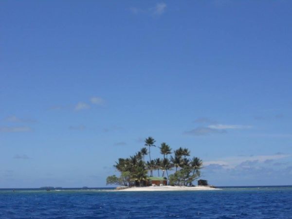 ミクロネシア連邦・チューク「ジープ島」の写真