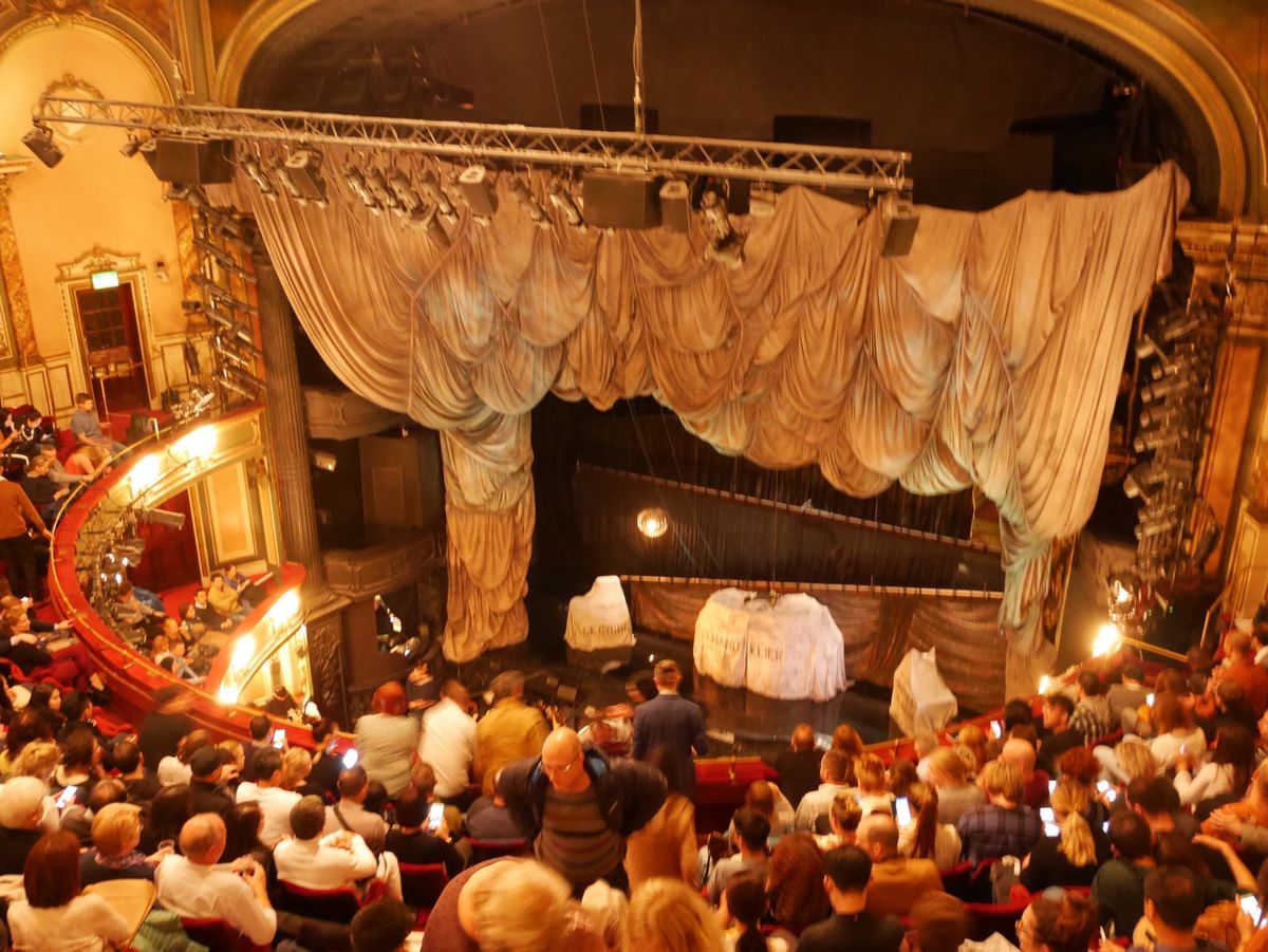 ノッティングヒルにバッキンガム宮殿、大英博物館にミュージカルの劇場。ロンド...