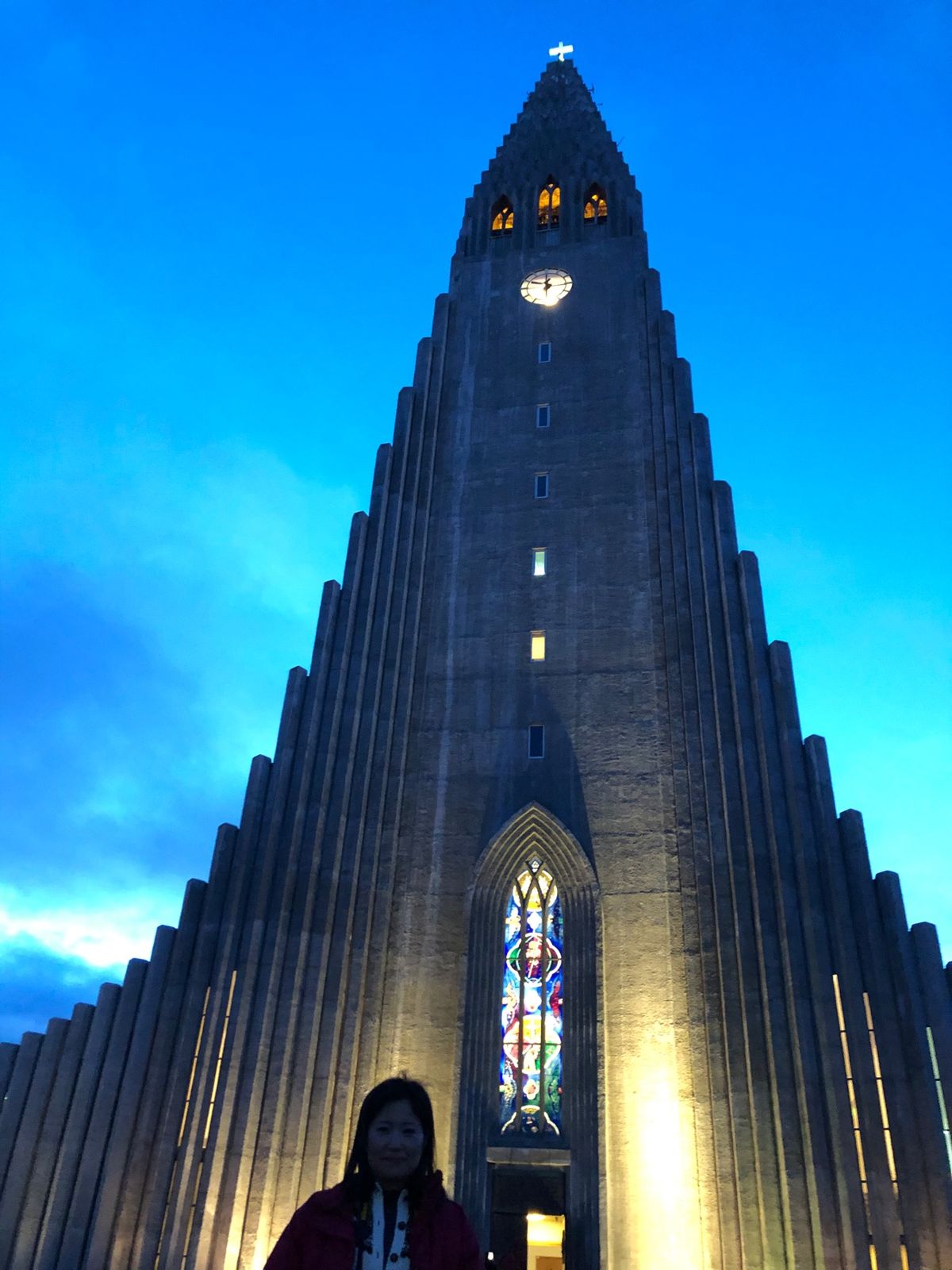 今回食事付き、添乗員さん付きという至れり尽くせりツアーでした。物価の高い国...