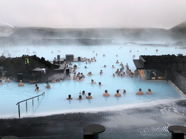 アイスランド・レイキャビク「アイスランド自然満喫の旅」の写真：今回食事付き、添乗員さん付きという至れり...