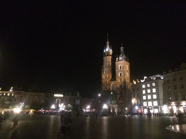 ハンガリー・ブダペスト「オーストリア🇦🇹〜ポーランド 🇵🇱〜ハンガリー🇭🇺」の写真：クラクフ