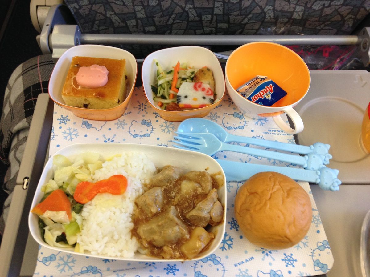 BR2105 FUK-TPE B-16332 A333