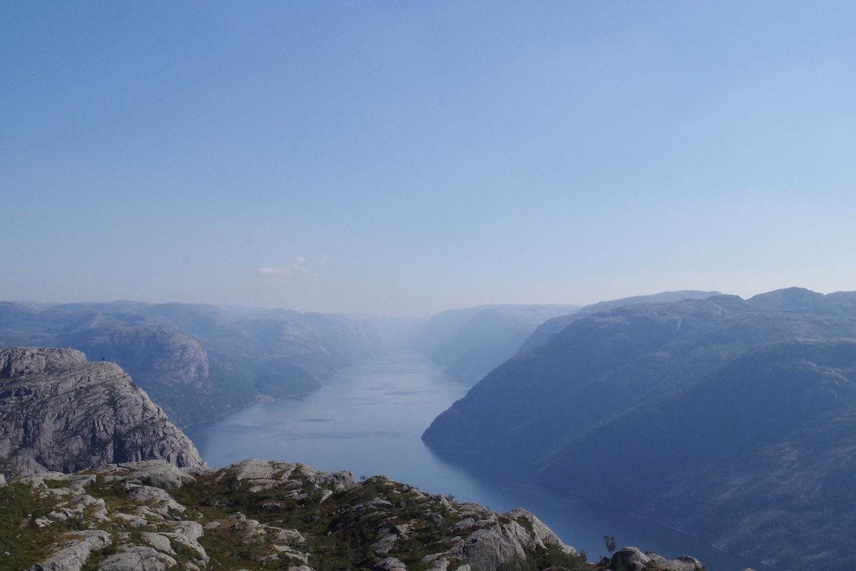 📍プレーケストーレン
絶景なのは確か。でもまた登りたいからと聞かれたら速攻...