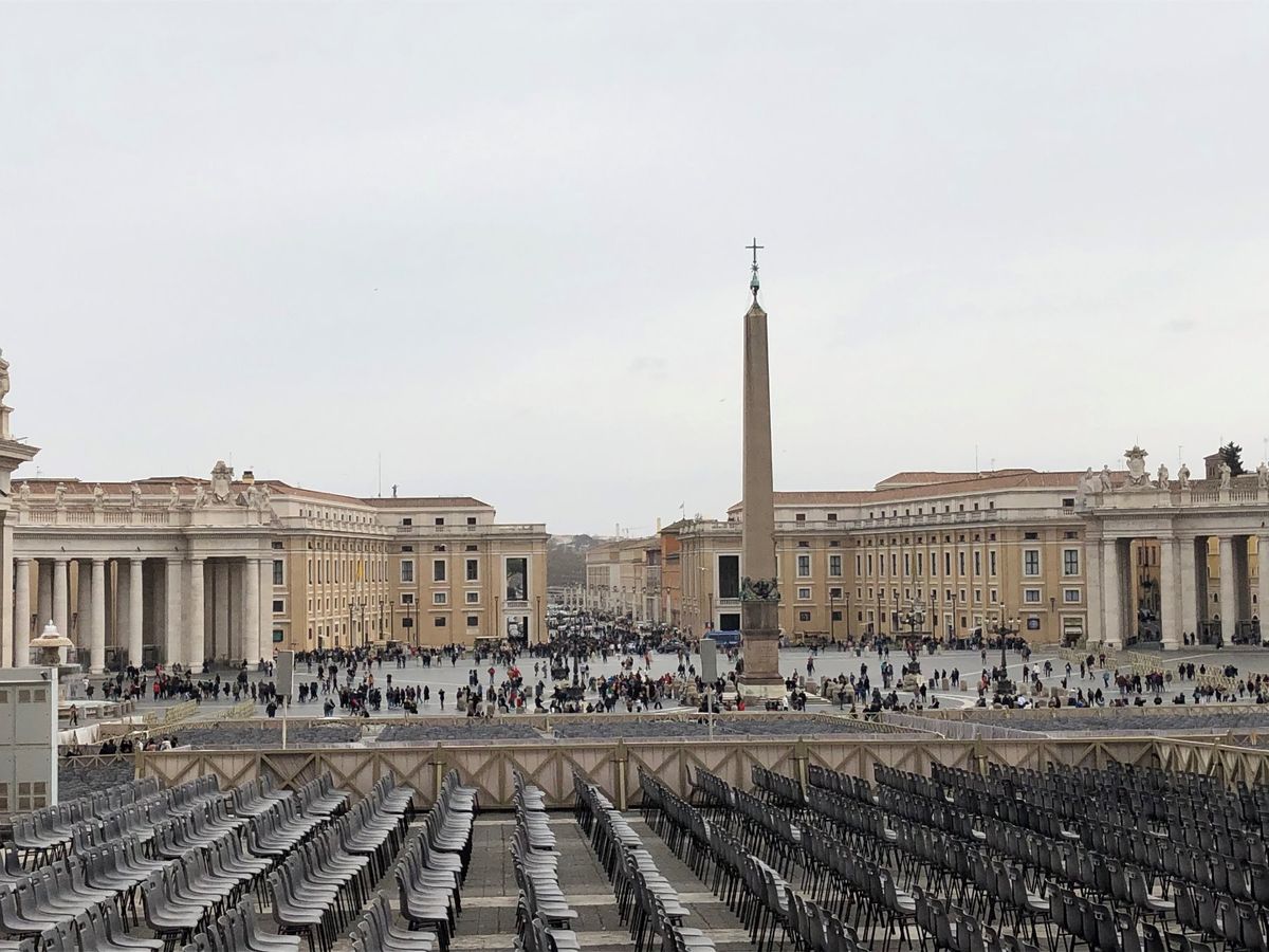 午後はバチカン市国へ！
サン・ピエトロ大聖堂は荘厳すぎて、すごいだのやばい...