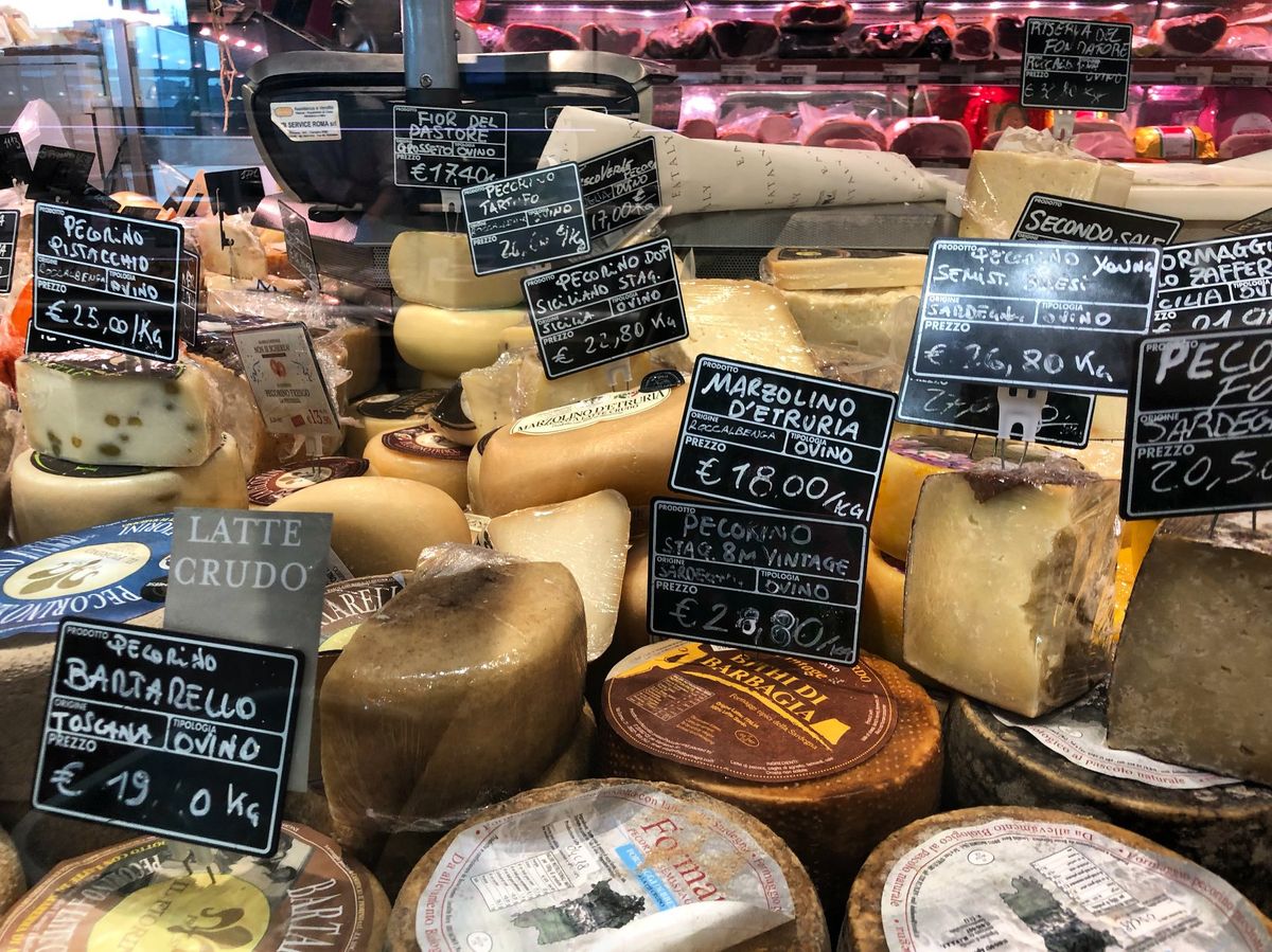 お昼ご飯を逃してショックだったので、イータリーまで食料調達に。笑
食品しか...