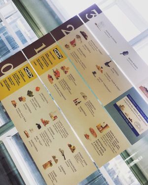お昼ご飯を逃してショックだったので、イータリーまで食料調達に。笑
食品しか...