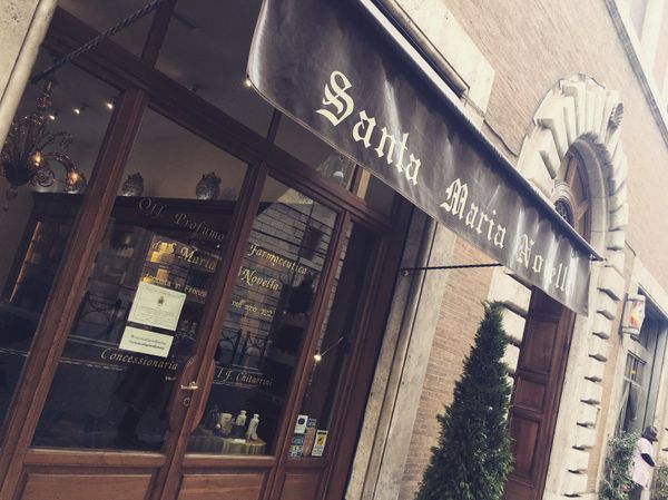 イタリア・ローマ「イタリア・ローマ/Rome Italy」の写真：世界最古の薬局の1つ、サンタ・マリア・ノ...