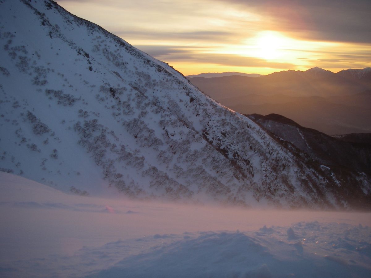 朝の風景。寒さハンパない。