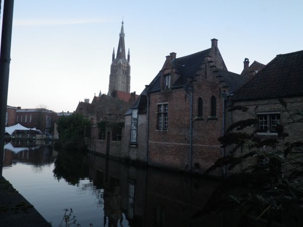 ベルギー・ブリュッセル「ベルギーで年越し旅」の写真：《ブルージュ》
早朝のブリュージュ/出...