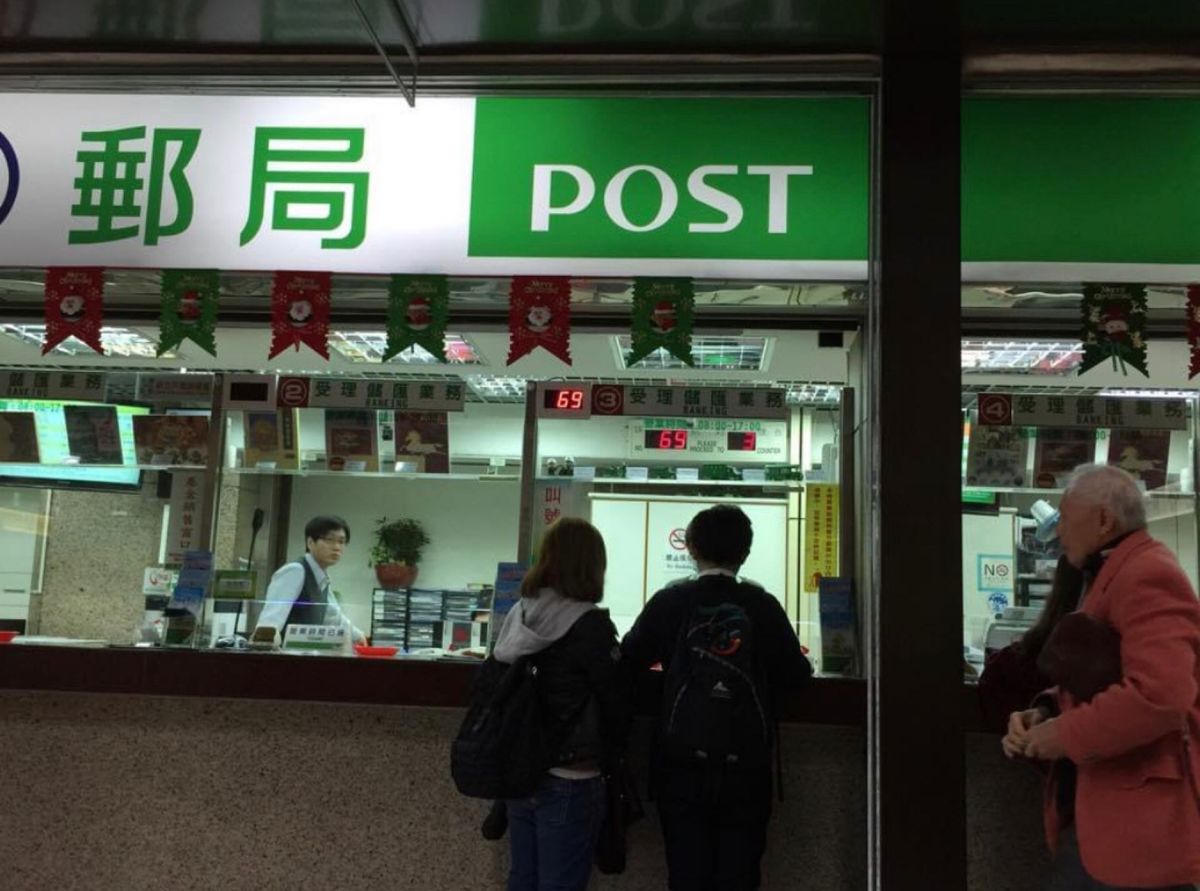 2014.12.08
台北駅はでかい。でもホームは地下ばかり

100ドル...