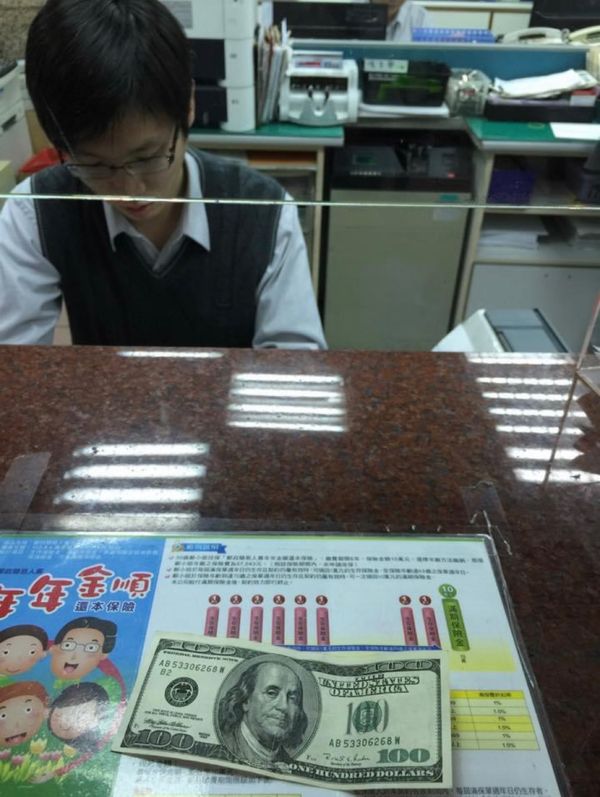 台湾・台北「12月:台湾新幹線の旅」の写真：2014.12.08
台北駅はでかい。で...