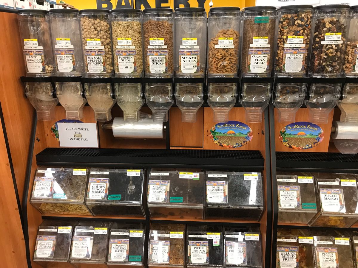 ここのスーパーにはよく行きました。
見ているだけで楽しい❣️