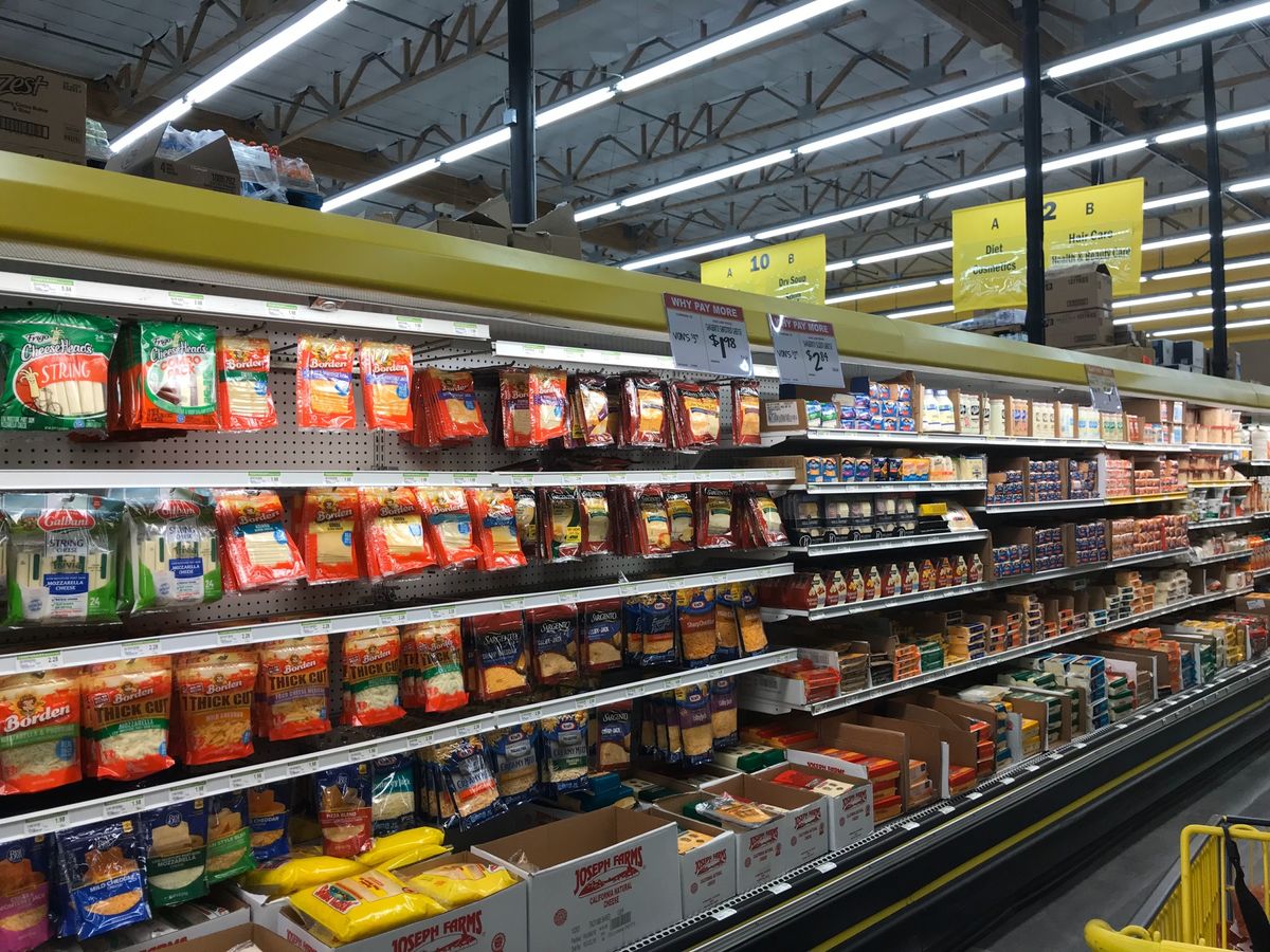 ここのスーパーにはよく行きました。
見ているだけで楽しい❣️