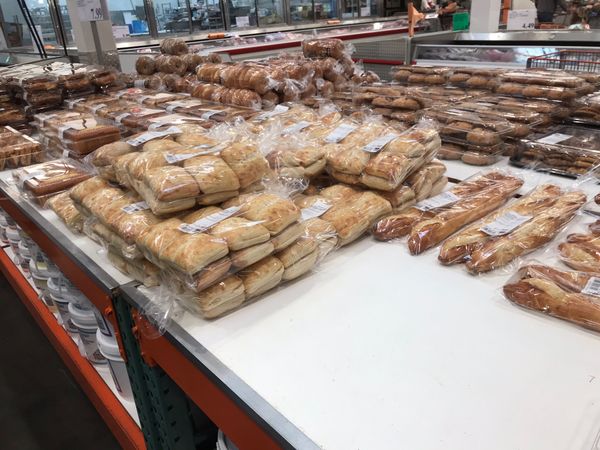 アメリカ(米国)「サンルイスオビスポのスーパー」の写真：ここのスーパーにはよく行きました。
見て...