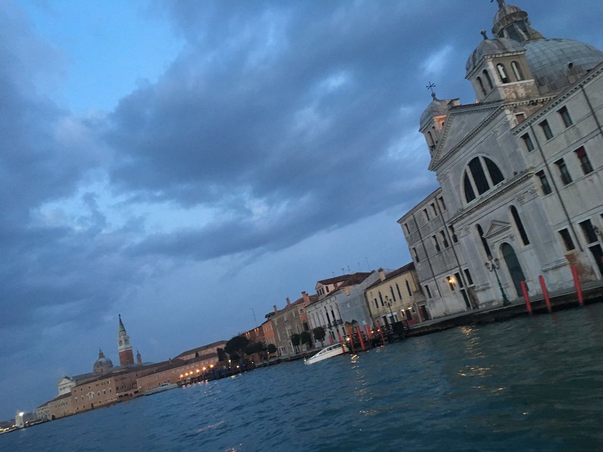 夕方には少しずつ晴れ始めました🌛
夜の海も綺麗で癒されたなあ。
*
ご察し...