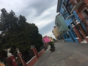 お昼を済ませて、ブラーノ島、ムラーノ島へ！！
*
ブラーノ島は本島からヴァ...