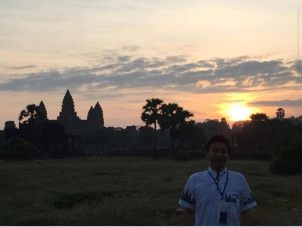 カンボジア・アンコールワット「11月アンコールワット:シュリムアップ」の写真：2014.11.21
4:30パパッと起...
