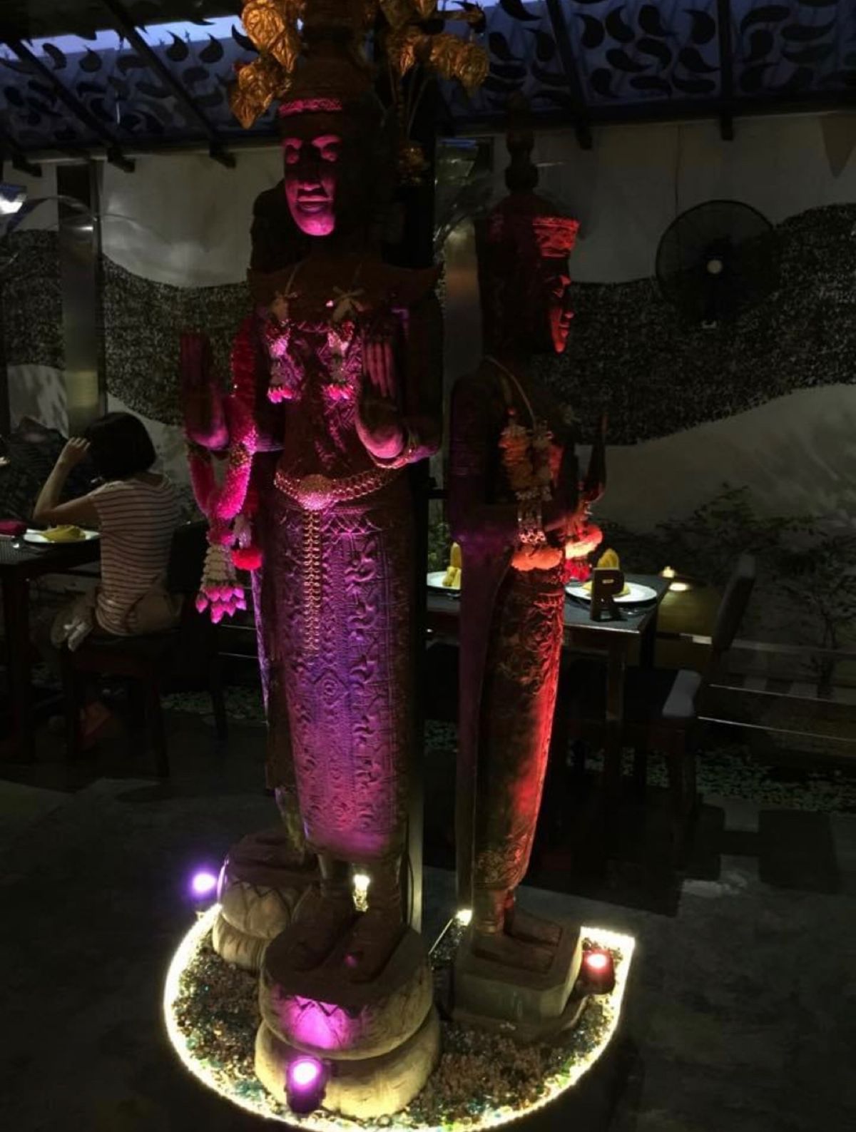 2014.11.21
スクウェアー24
雰囲気はいいんですがねー